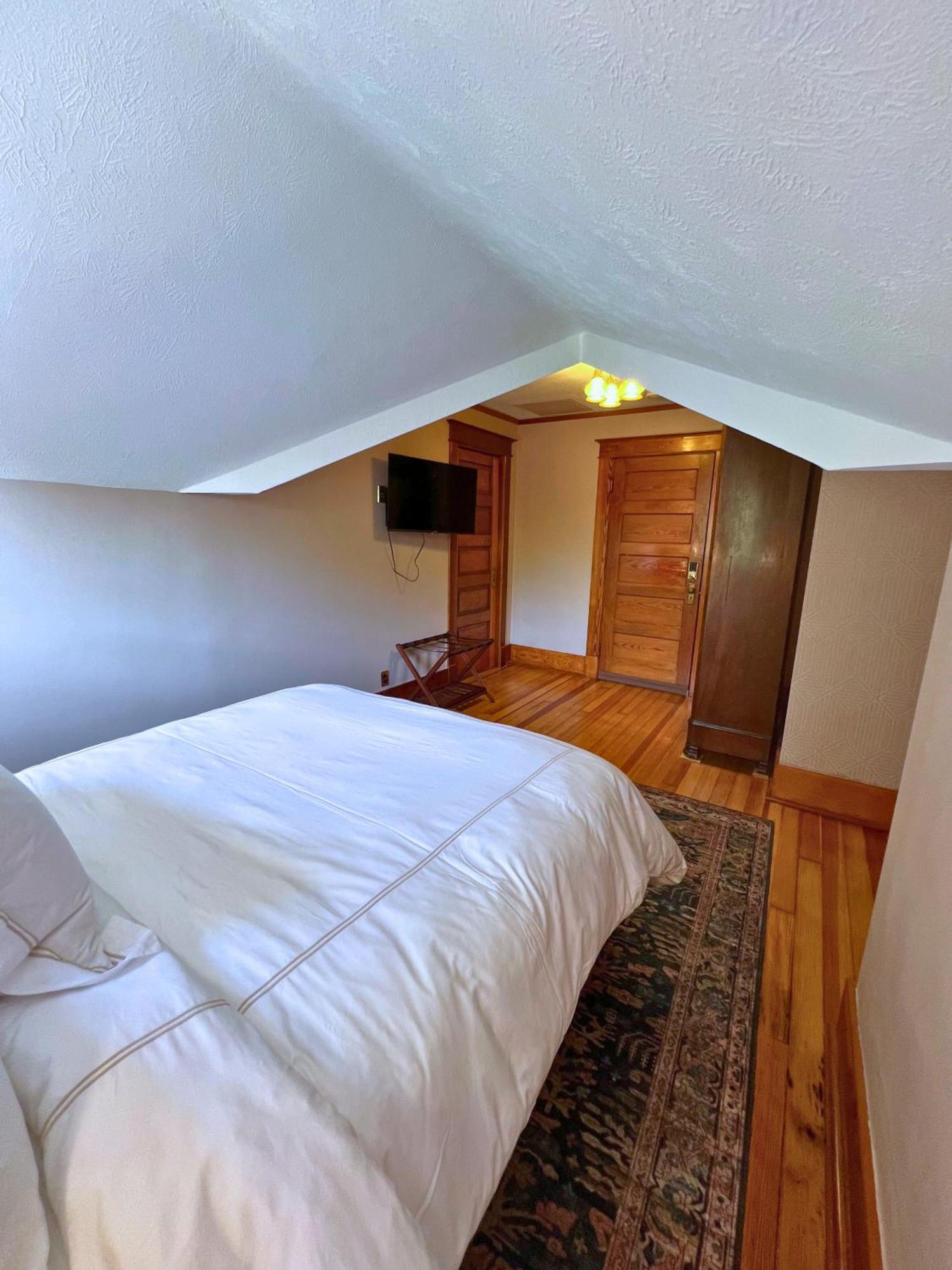 Martha'S Bed And Breakfast Lincoln Esterno foto